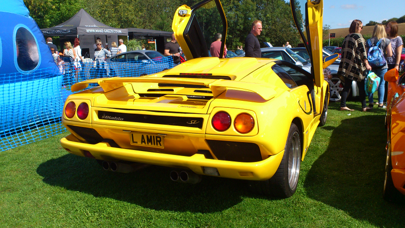Illustration for article titled SUPERCAR SUNDAY...YELLOW DAY ;))) 6/9/15